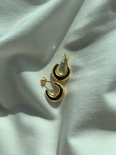 Load image into Gallery viewer, GINNY Moon Earrings