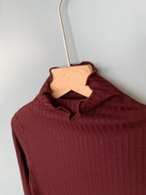 Load image into Gallery viewer, Ribbed Turtleneck Top