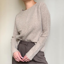 Load image into Gallery viewer, Wool Blend Sweater