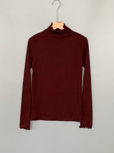 Load image into Gallery viewer, Ribbed Turtleneck Top