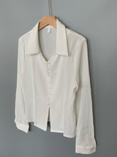 Load image into Gallery viewer, Slim Fit Blouse