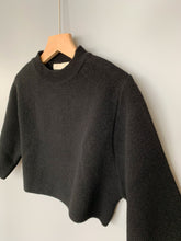 Load image into Gallery viewer, Cropped Knitwear