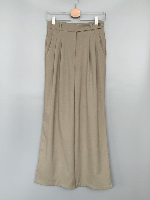 Wide-leg Pants in Khaki