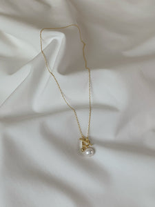 JOEY Baroque Pearl T-bar Necklace